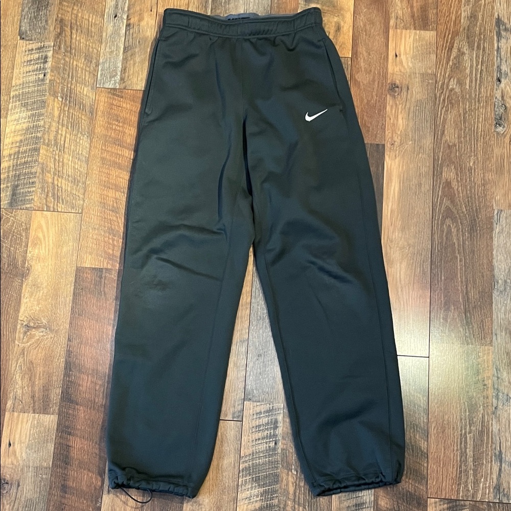 Nike Therma-Fit Sweatpants - Men’s Small